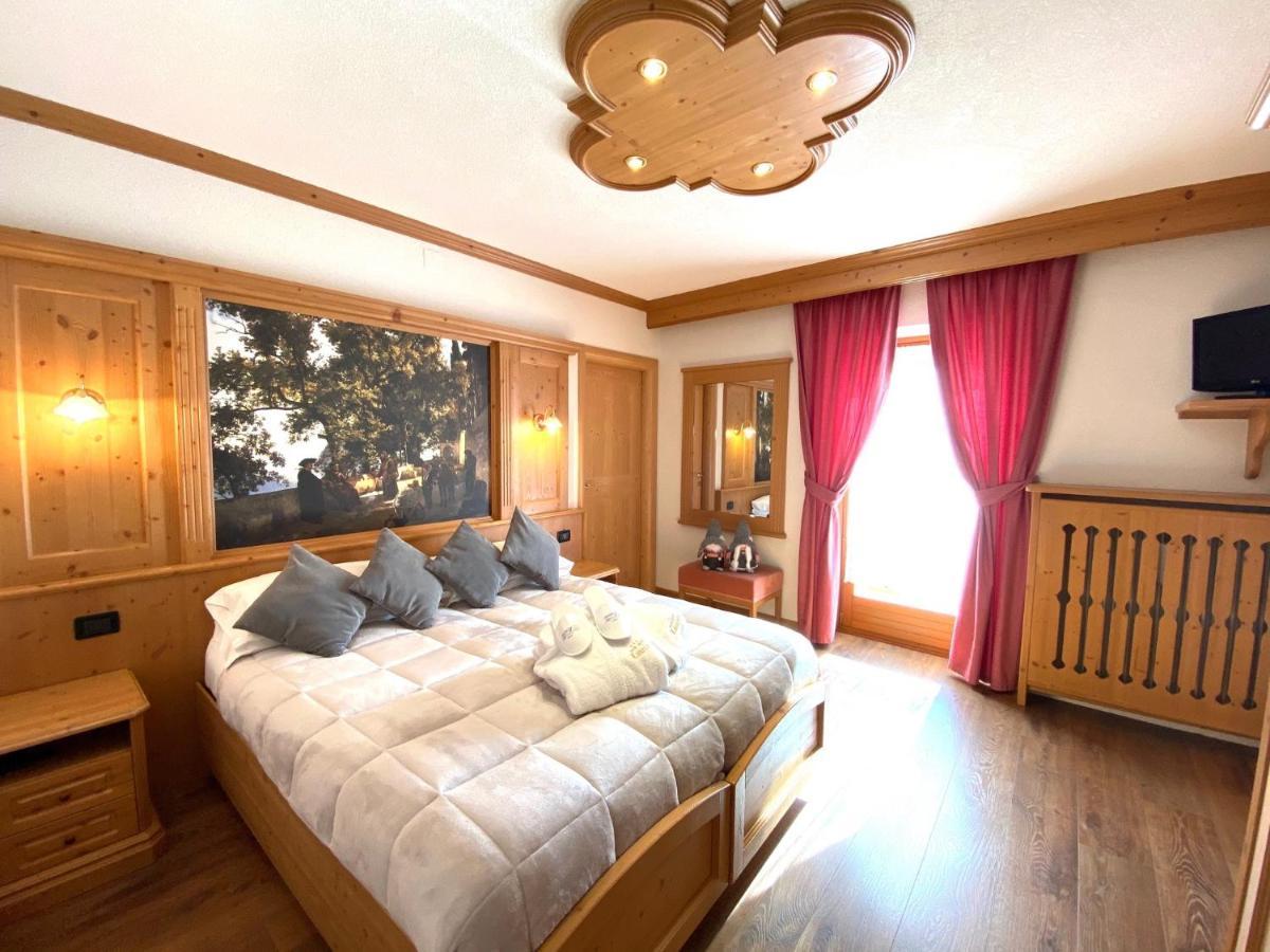Hotel Laurino Pozza di Fassa Esterno foto