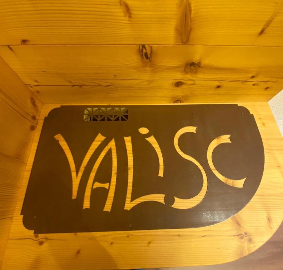 Hotel Laurino Pozza di Fassa Esterno foto