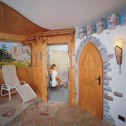 Hotel Laurino Pozza di Fassa Esterno foto