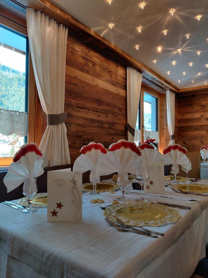 Hotel Laurino Pozza di Fassa Esterno foto